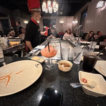 Wu's House - a man in a red hat preparing food - Sushi Bars Near Me - Orland Park, Illinois Wu's House - a man in a red hat preparing food - Sushi Bars Near Me - Orland Park, Illinois