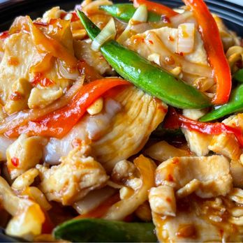 Pei Wei Asian Kitchen - Thai cashew chicken - Asian Fusion Near Me - Altamonte Springs, Florida Pei Wei Asian Kitchen - Thai cashew chicken - Asian Fusion Near Me - Altamonte Springs, Florida