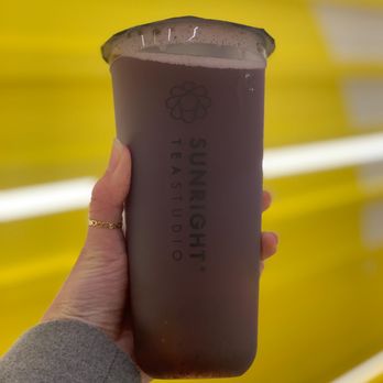 Sunright Tea Studio - Burlingame - Grape Jasmine w/ Jasmine Tea Jelly - Bubble Tea Near Me - Burlingame, California Sunright Tea Studio - Burlingame - Grape Jasmine w/ Jasmine Tea Jelly - Bubble Tea Near Me - Burlingame, California