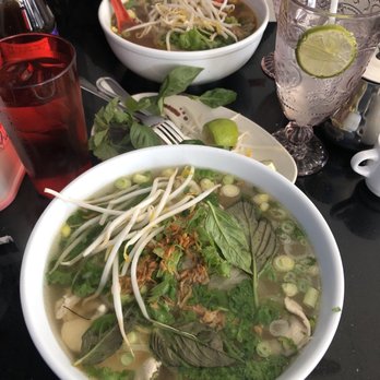 Pho Hong - Chicken pho, beef pho. Homemade lemonades. What could be better? - Vietnamese Near Me - Burlington, Vermont Pho Hong - Chicken pho, beef pho. Homemade lemonades. What could be better? - Vietnamese Near Me - Burlington, Vermont