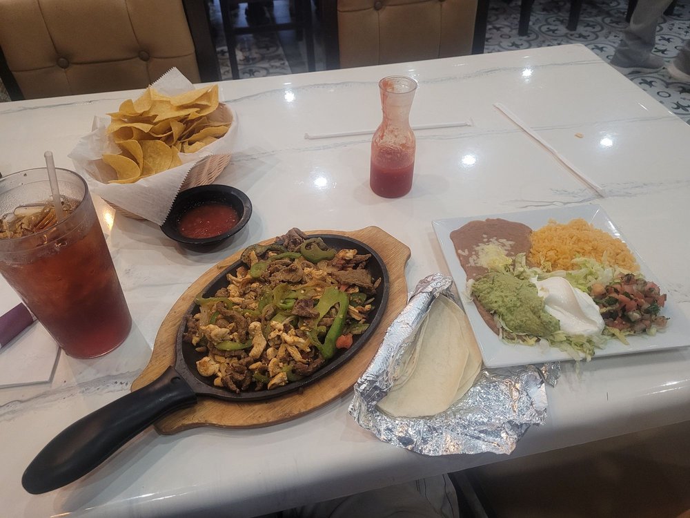 LAS BRISAS MEXICAN RESTAURANT Updated August 2024 55 Photos & 71
