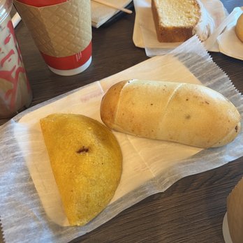 Juan Valdez Cafe - Colombian Empanada & Ham & Cheese Croissant - Coffee & Tea Near Me - Kissimmee, Florida Juan Valdez Cafe - Colombian Empanada & Ham & Cheese Croissant - Coffee & Tea Near Me - Kissimmee, Florida