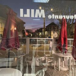 Restaurante Mili - Terrace picture at night