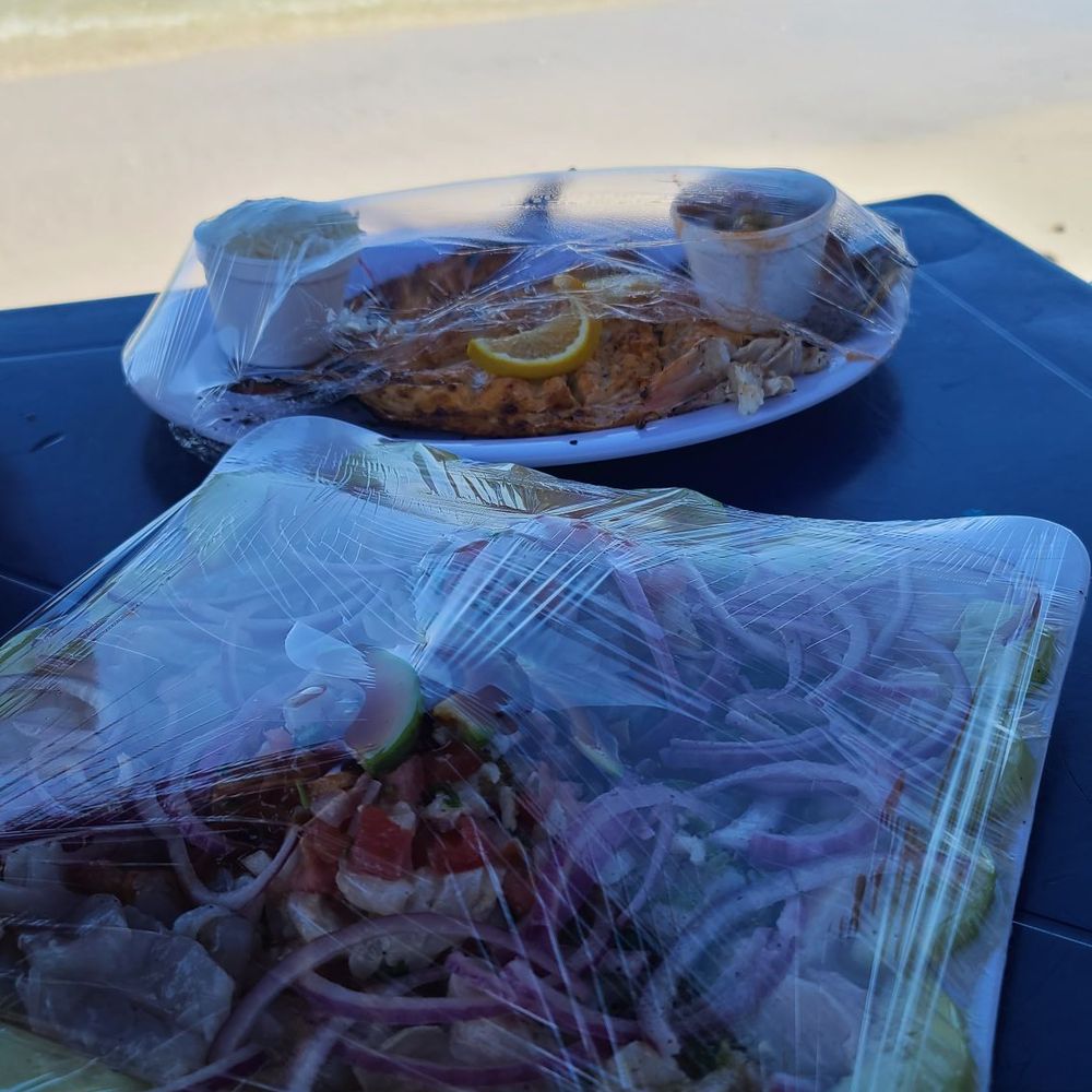 El Tecolote - They bring everything covered... because there are a ton of flies! - Beach Bars Near Me - La Paz, BCS