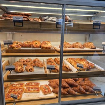 Paris Baguette - Pastries - Bakeries Near Me - Glendale, California Paris Baguette - Pastries - Bakeries Near Me - Glendale, California