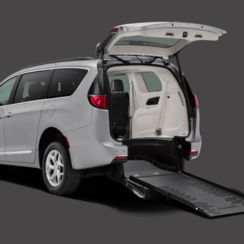 Superior Van & Mobility - BraunAbility Chrysler Pacifica Rear Entry Wheelchair Van - Car Dealers Near Me - Knoxville, Tennessee Superior Van & Mobility - BraunAbility Chrysler Pacifica Rear Entry Wheelchair Van - Car Dealers Near Me - Knoxville, Tennessee