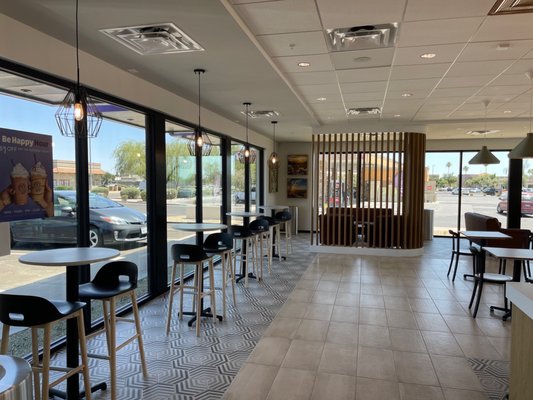 The Coffee Bean & Tea Leaf by null