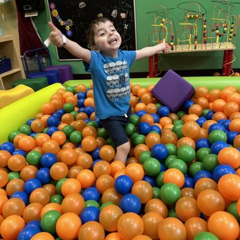 The Jungle Party House - Ball pit - Kids Activities Near Me - Clovis, California