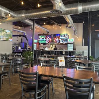 BJ's Restaurant & Bar - Inside - Pizza Near Me - Stephenville, Texas BJ's Restaurant & Bar - Inside - Pizza Near Me - Stephenville, Texas