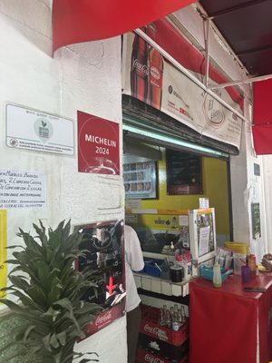 Tacos Hola El Güero by null