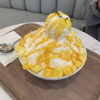 Cafe Auburndale - mango bingsoo - Coffee & Tea Near Me - Flushing, New York