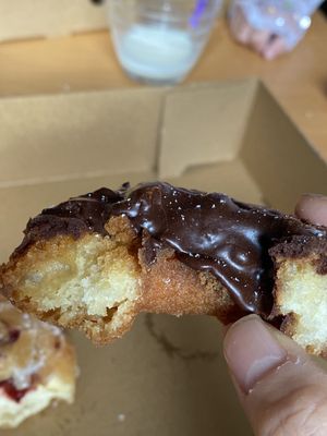 Donuts Plus by null