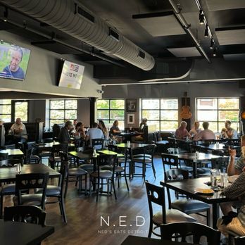 Blue Goose - New American Near Me - St. Clair Shores, Michigan