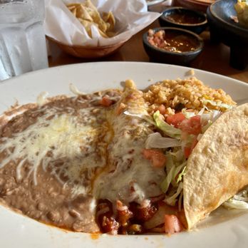 Margaritas Mexican Restaurant - Shredded beef taco and chicken enchilada was tasty - Mexican Near Me - Pasadena, California Margaritas Mexican Restaurant - Shredded beef taco and chicken enchilada was tasty - Mexican Near Me - Pasadena, California