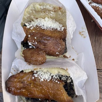 Caracas Arepas - La Verde Arepa - Food Trucks Near Me - Madison, Wisconsin