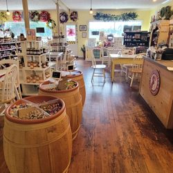 Red Rooster Country Store