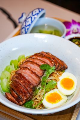 Osha Thai Restaurant and Bar (Embarcadero) by null