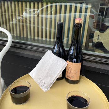 Mainstay Provisions - Glasses of wine and cookie/bottles to go - Cafes Near Me - Seattle, Washington Mainstay Provisions - Glasses of wine and cookie/bottles to go - Cafes Near Me - Seattle, Washington
