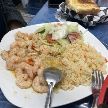Coctelería El Sharky - Camarones al mojo de ajo - Seafood Near Me - Socorro, Texas