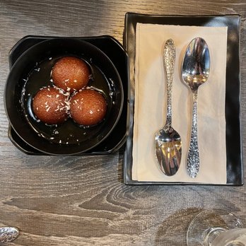 Paratha Wala - Gulab Jamun - Indian Near Me - Forest Hills, New York Paratha Wala - Gulab Jamun - Indian Near Me - Forest Hills, New York