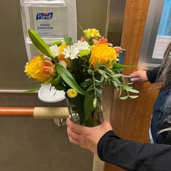 Olas Flower - Florists Near Me - Bothell, Washington