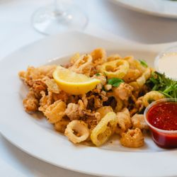 Alfredo's at the Inn Italian Restaurant - Calamari appetizer