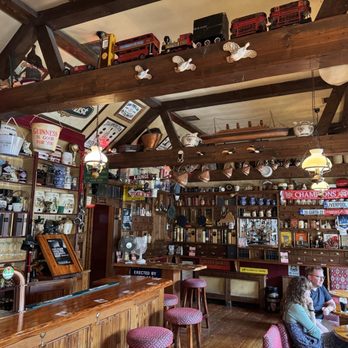eugene kellys bar - Pubs Near Me