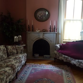 Candlelight Manor - Hotels Near Me - Burlington, Iowa
