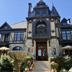 Beringer Vineyards - Beautiful old Tudor that you can tour inside