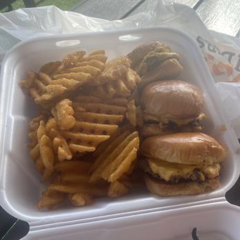 SMALLS SLIDERS - TEMP. CLOSED - Updated October 2025 - 33 Photos & 47 ...