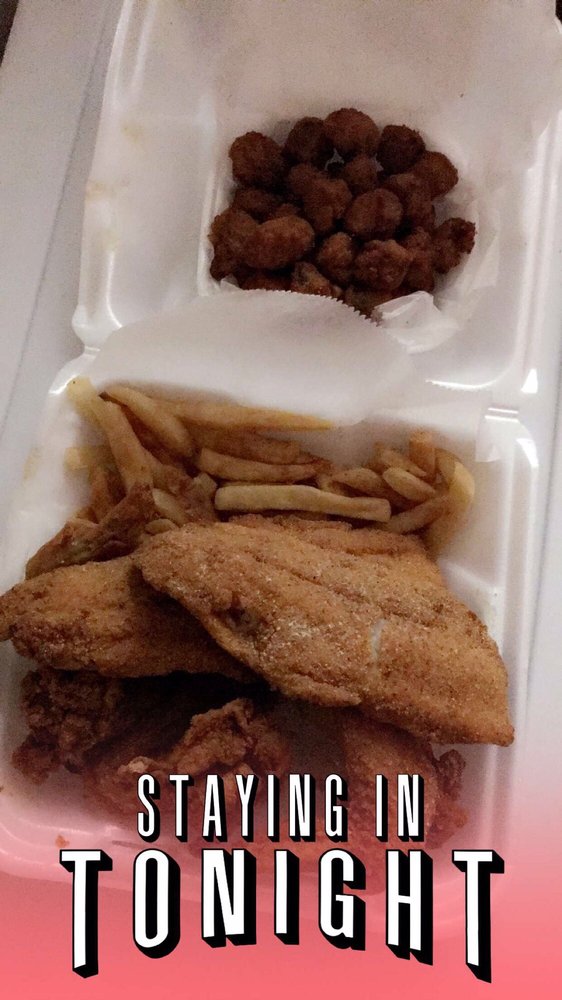 SNAPPERS SEAFOOD AND CHICKEN 11 Reviews 1530 S Byrne Rd, Toledo