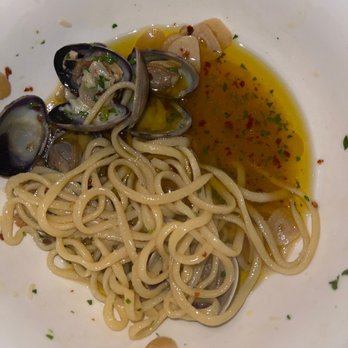 Speranza - a plate of pasta and clams - Italian Near Me - Los Angeles, California