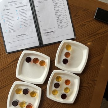 Over The Moon Farmstead - Mead flight - Brewpubs Near Me - Pittsfield, New Hampshire