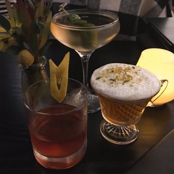 Doar Bros. - Sazerac, martini and the the Bourbon & Clyde - Cocktail Bars Near Me - Charleston, South Carolina