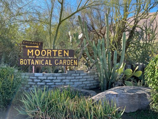 Moorten Botanical Garden by null
