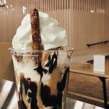 Batch Microcreamery - Salty Dog Sundae - Ice Cream & Frozen Yogurt Near Me - Allentown, Pennsylvania