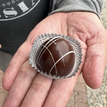 Kelli's Candies - Candy Stores Near Me - Morro Bay, California