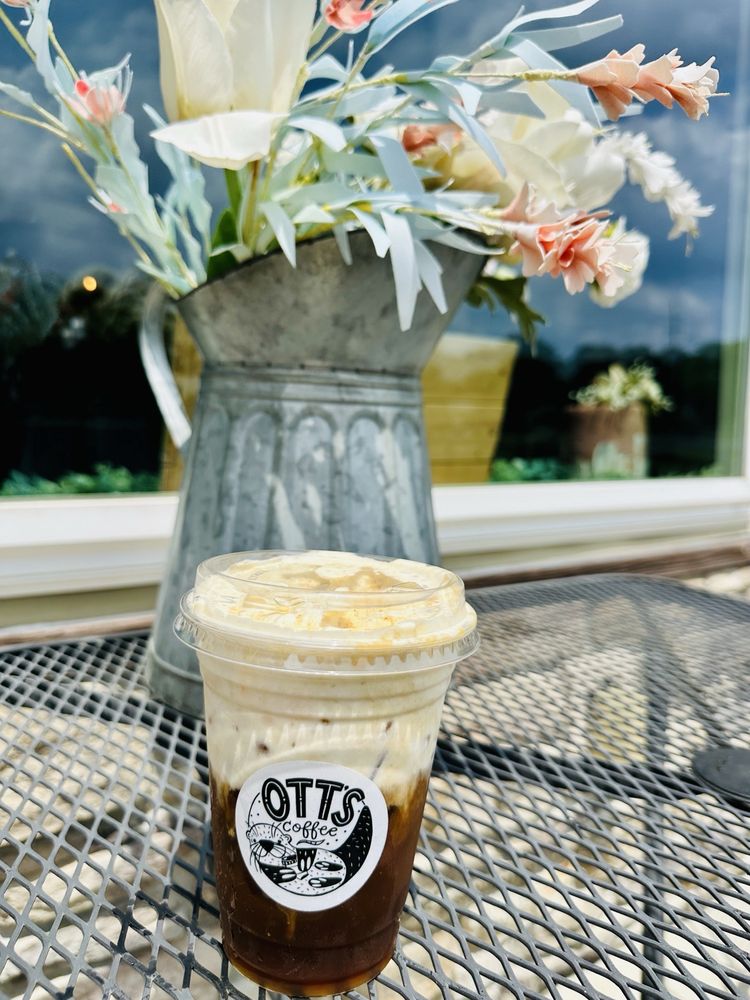 Food from Ott's Coffee