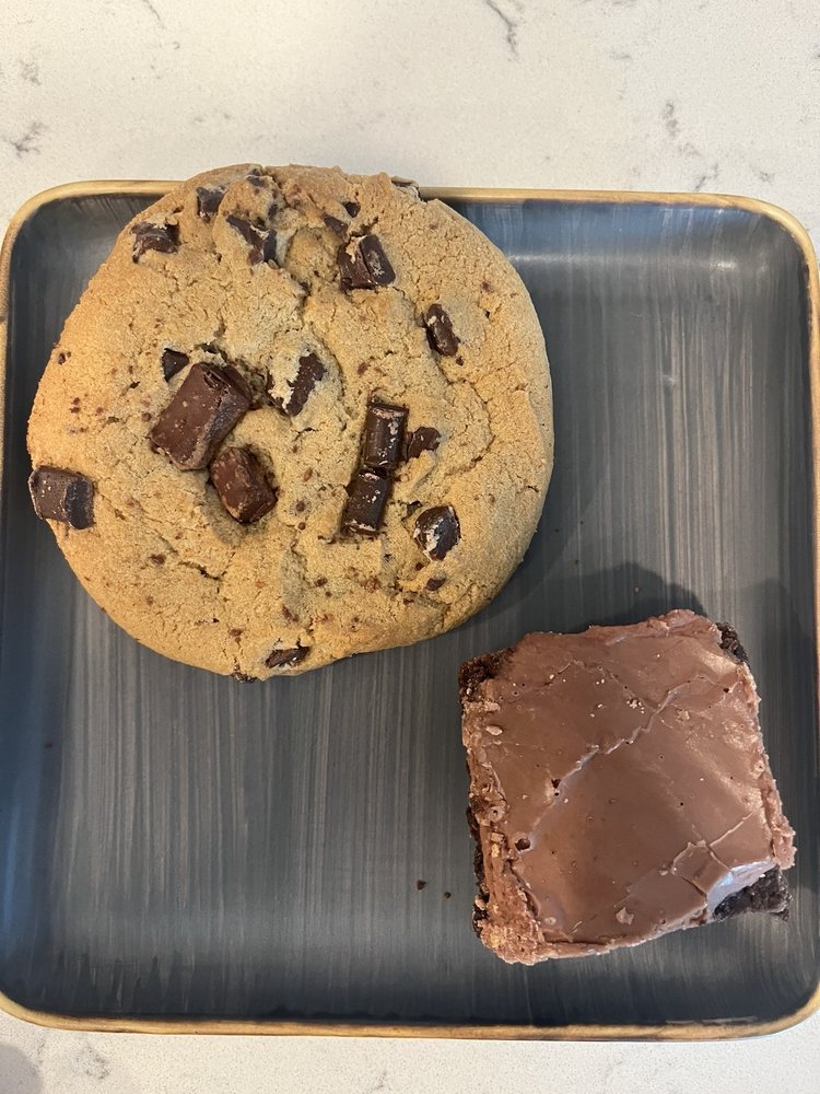 THE CAKE CORNER Updated August 2024 17 Photos & 24 Reviews 105