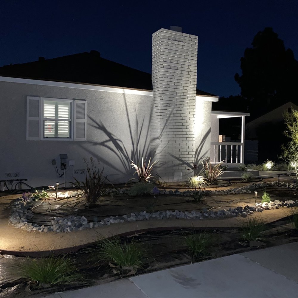 Pinewood Design - a house at night - Landscaping Near Me - Long Beach, California Pinewood Design - a house at night - Landscaping Near Me - Long Beach, California
