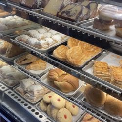 La Nueva Giralda Bakery