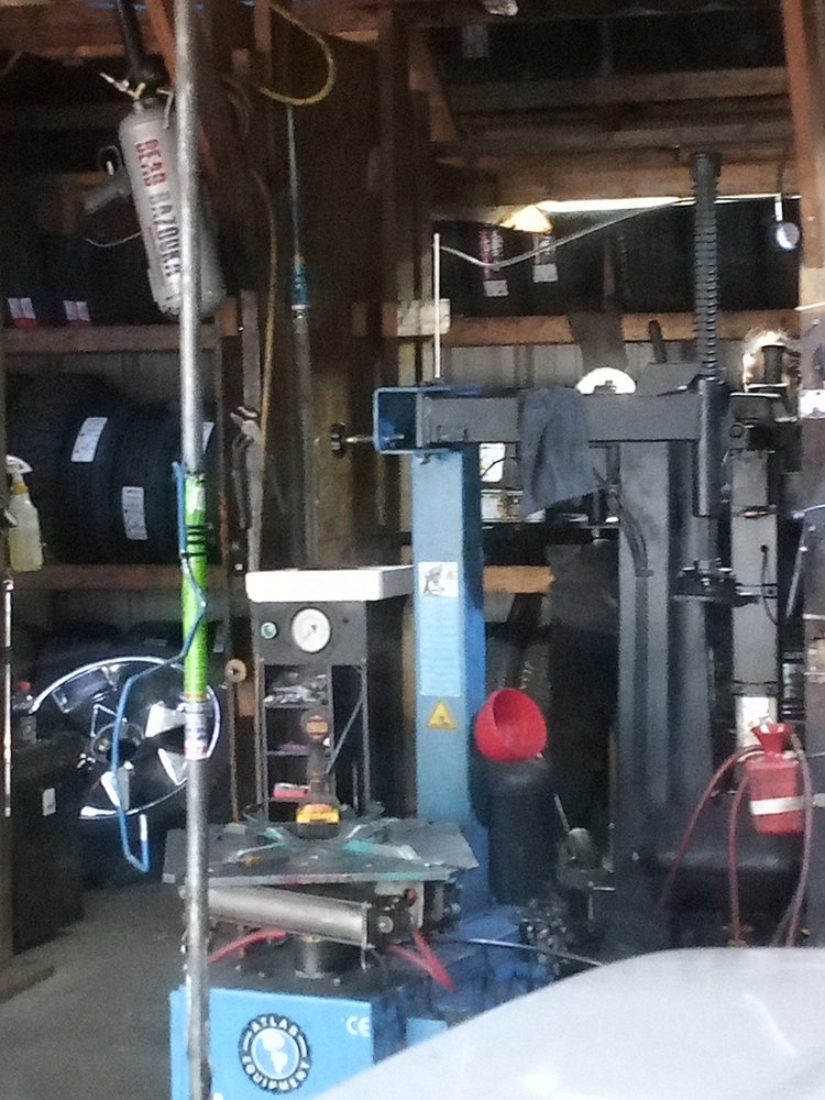 SPEEDWAY TIRE Updated August 2024 1301 9th Ave N, Bessemer, Alabama