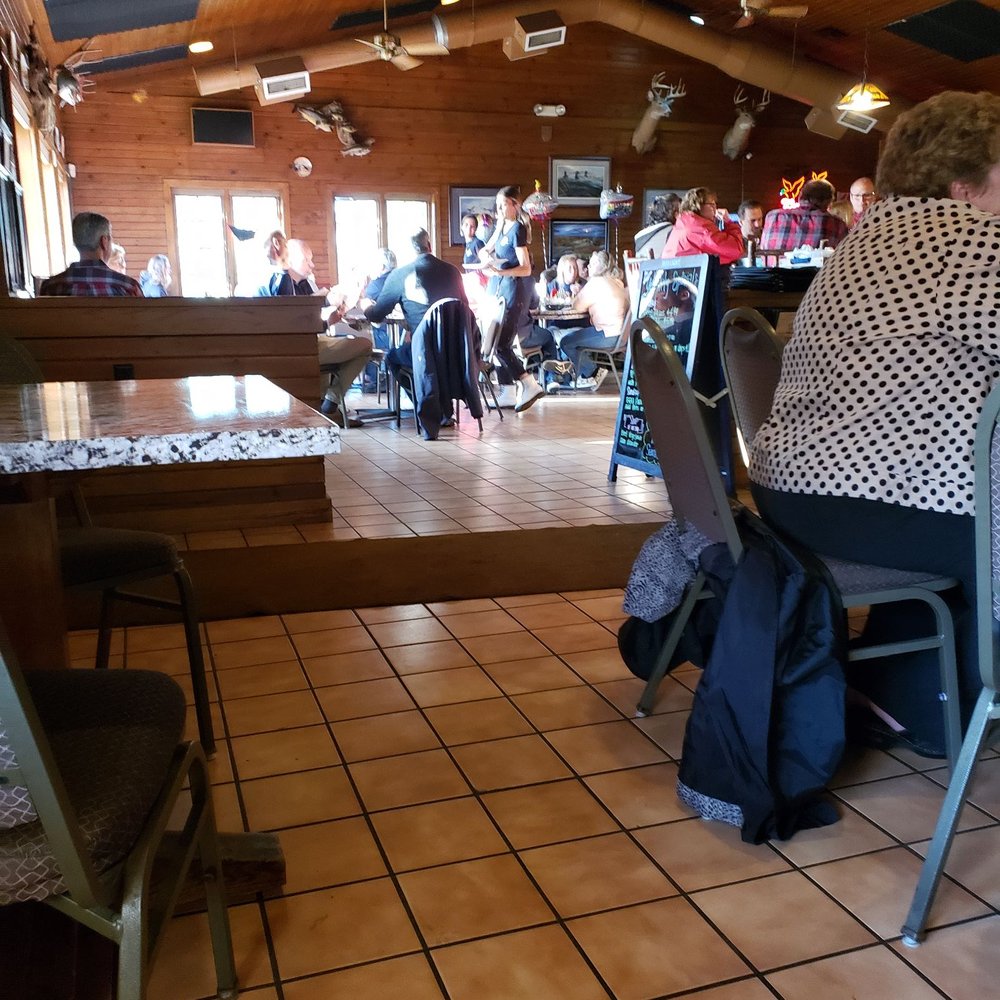 Three Guys and a Grill - Dining area - American Near Me - Elkhart Lake, Wisconsin Three Guys and a Grill - Dining area - American Near Me - Elkhart Lake, Wisconsin