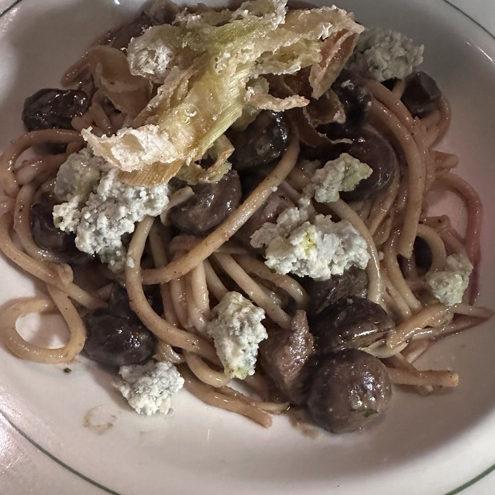 DSRT CLUB - Chefs special. Bucatini pasta with filet mignon, mushrooms, red wine reduction topped with blue cheese and onion crisps. - Supper Clubs Near Me - La Quinta, California