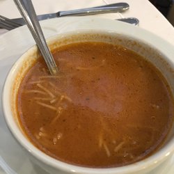 El Varietal Restaurant - Sopa de fideos