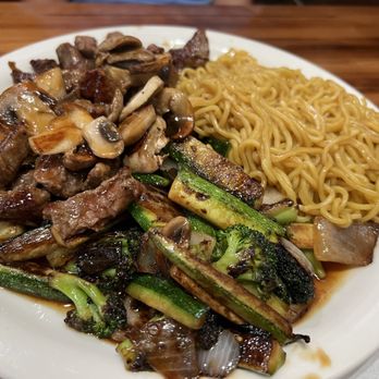 Kobe - Steak Yakisoba with veggies - Japanese Near Me - Dublin, Georgia Kobe - Steak Yakisoba with veggies - Japanese Near Me - Dublin, Georgia