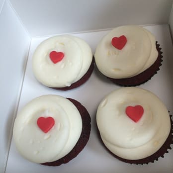 Georgetown Cupcake - Red velvet deliciousness - Cupcakes Near Me - Washington, DC, District of Columbia