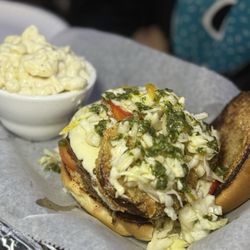 Porky's Bar & Grill - Build your own burger