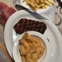 Sirloin Steak & Shrimp with fries