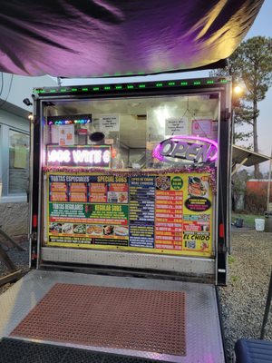 Taqueria Y Antojitos El Chido by null